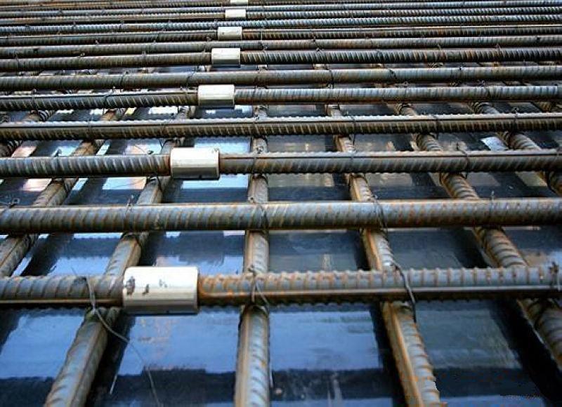 沙坪坝为什么建楼房时，要在钢筋上加一排小圆环？原来作用这么大